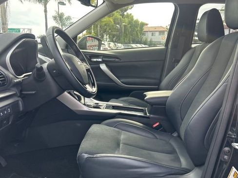 Used 2025 Mitsubishi Eclipse Cross SE image 8