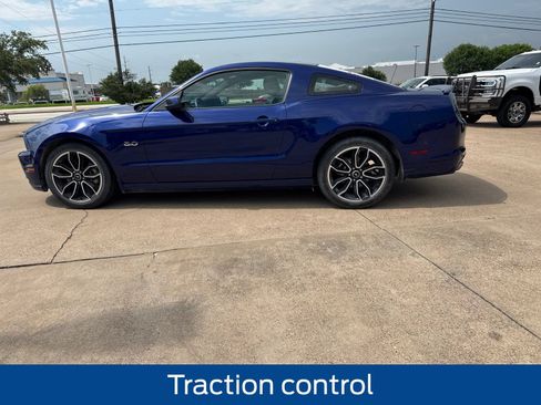 Used 2013 Ford Mustang GT Premium w/ Security Pkg RWD image 4