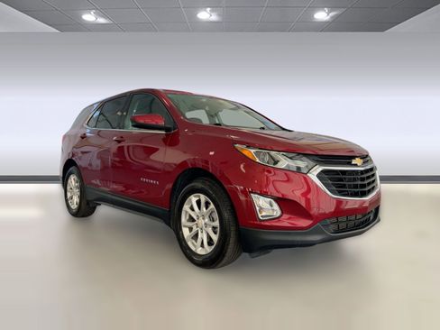Used 2020 Chevrolet Equinox LT w/ Driver Convenience Package image 7