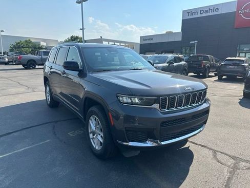 Used 2024 Jeep Grand Cherokee L Laredo w/ Trailer Tow Package AWD/4WD image 3