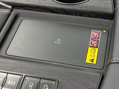 Used 2025 Lexus LX 600 4WD w/ Luxury Package image 31