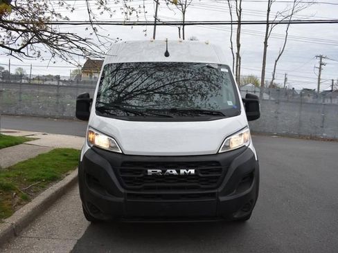 Used 2026 RAM ProMaster 2500 w/ Convenience Group FWD image 3