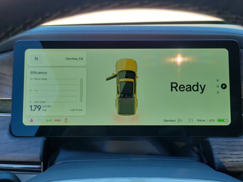 Used 2022 Rivian R1T Adventure image 9