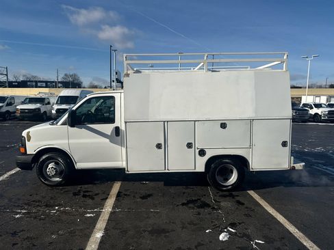 Used 2012 Chevrolet Express 3500 image 5