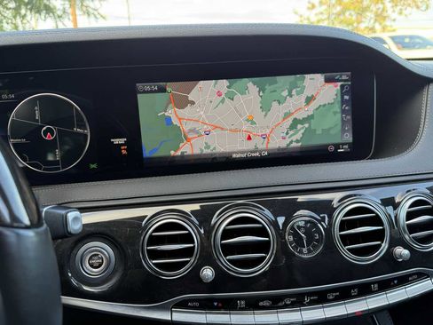 Used 2019 Mercedes-Benz S 450 Sedan image 26