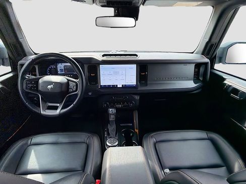 Used 2024 Ford Bronco Badlands image 15