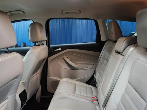 Used 2017 Ford Escape Titanium image 19