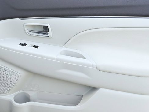 Used 2021 Mitsubishi Outlander Sport ES image 19