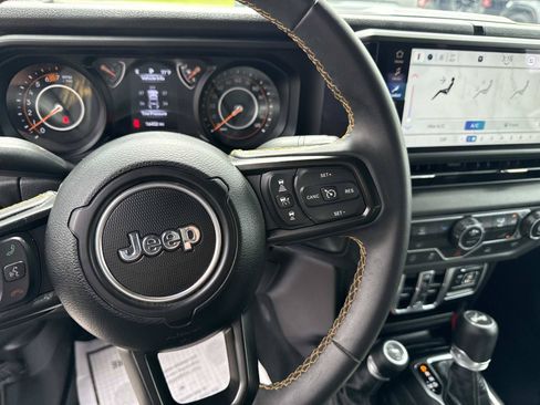 Used 2024 Jeep Wrangler Unlimited Sport AWD/4WD image 26