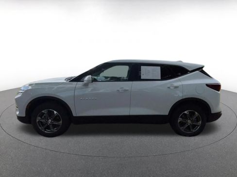 Used 2026 Chevrolet Blazer LT FWD image 7