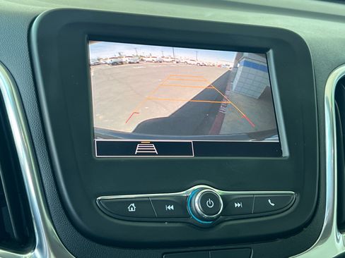 Used 2022 Chevrolet Equinox LT AWD/4WD image 19