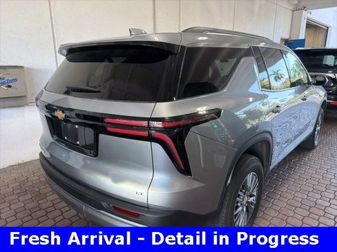 Used 2024 Chevrolet Traverse LT image 18
