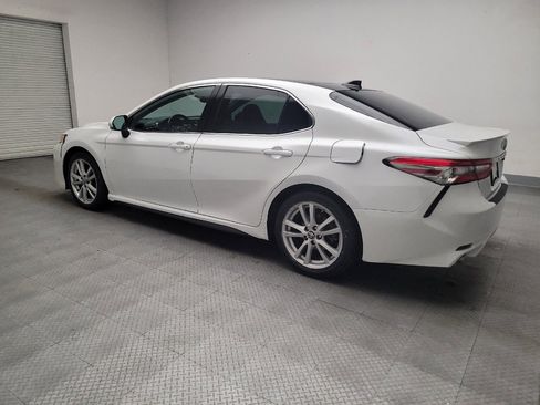 Used 2019 Toyota Camry XSE FWD image 3