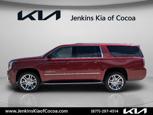 Used 2019 GMC Yukon XL SLT w/ Premium Edition RWD image 8