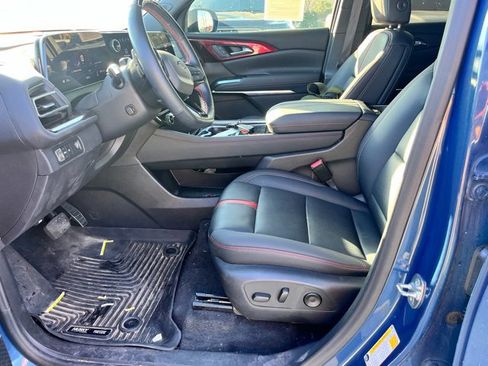 Used 2024 Chevrolet Traverse RS w/ LPO, Floor Liner Package image 7