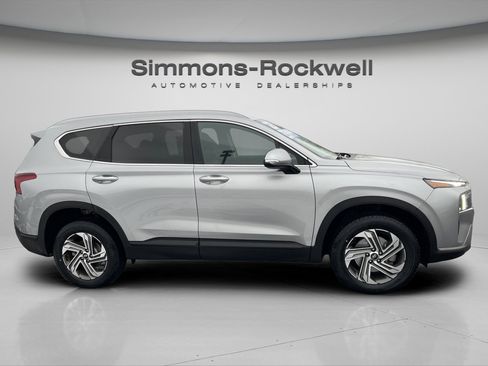 Used 2023 Hyundai Santa Fe SEL image 3