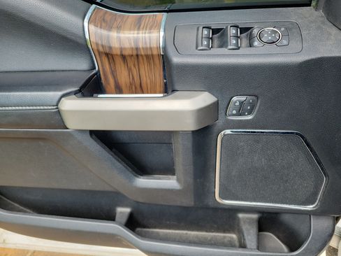 Used 2020 Ford F150 Lariat AWD/4WD image 19