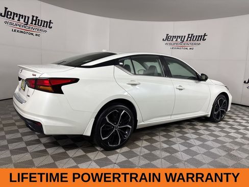 Used 2023 Nissan Altima 2.5 SR image 5