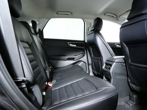 Certified 2024 Ford Edge SEL w/ Convenience Package AWD/4WD image 13