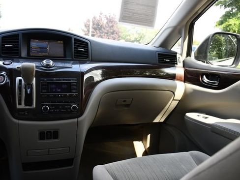 Used 2015 Nissan Quest SV FWD image 24