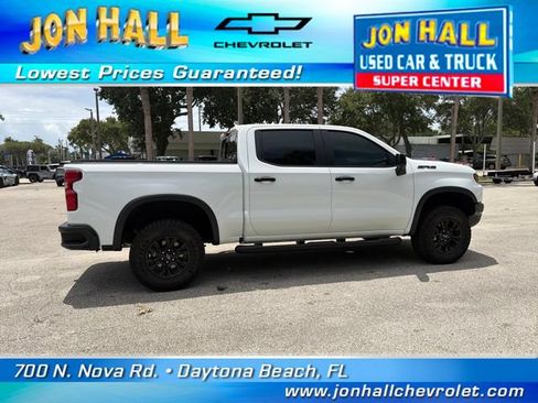 Used 2025 Chevrolet Silverado 1500 ZR2 w/ Technology Package AWD/4WD image 12