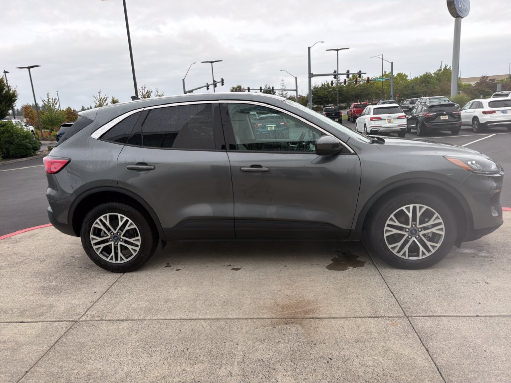 Used 2022 Ford Escape SEL AWD/4WD image 5
