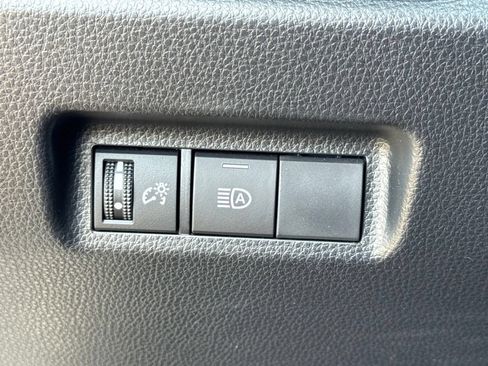 Certified 2025 Toyota RAV4 XLE FWD image 26