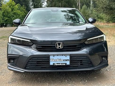 Used 2024 Honda Civic Touring image 3