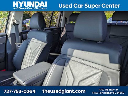 Used 2025 Hyundai Santa Fe XRT AWD/4WD image 3