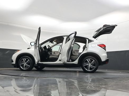 Used 2021 Honda HR-V EX-L image 43