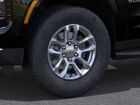 New 2026 Chevrolet Suburban LT w/ Comfort Package AWD/4WD image 9