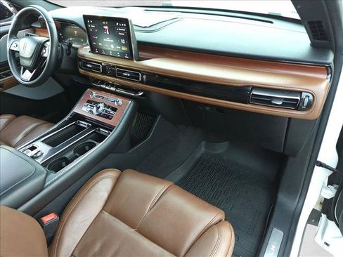 Used 2022 Lincoln Aviator Reserve w/ Equipment Group 201A AWD/4WD image 23