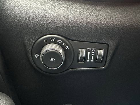 New 2026 Jeep Compass Latitude image 26