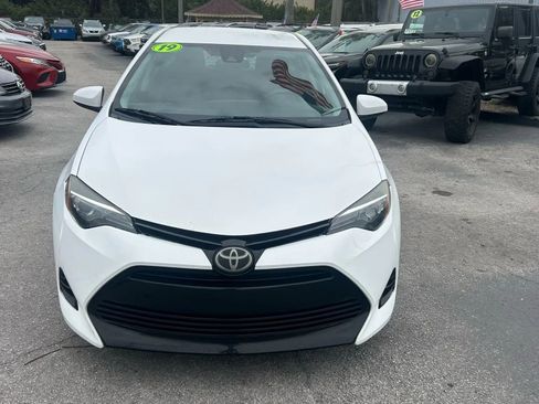 Used 2019 Toyota Corolla L image 3