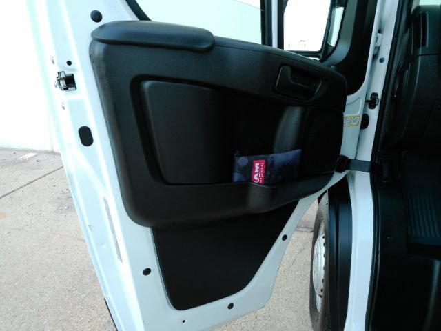 Used 2025 RAM ProMaster 2500 w/ Convenience Group FWD image 17
