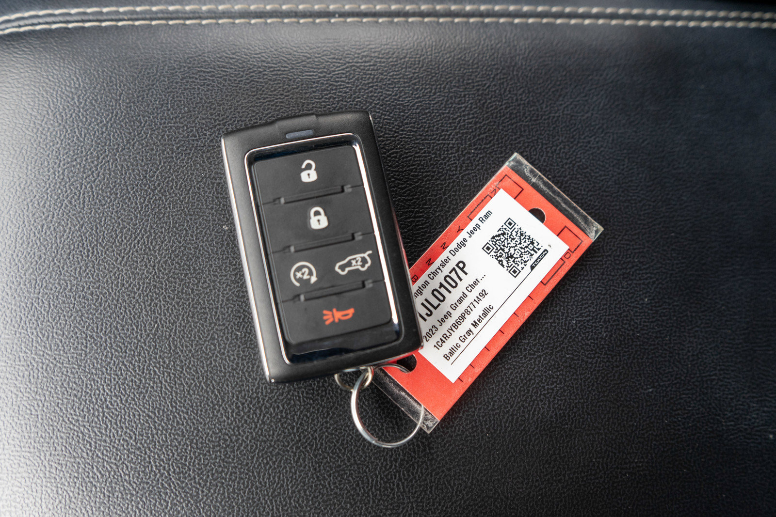 Used 2023 Jeep Grand Cherokee 4WD 4xe w/ Luxury Tech Group II image 35