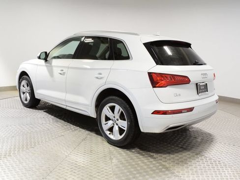 Used 2019 Audi Q5 2.0T Premium Plus w/ Premium Plus Package AWD/4WD image 12