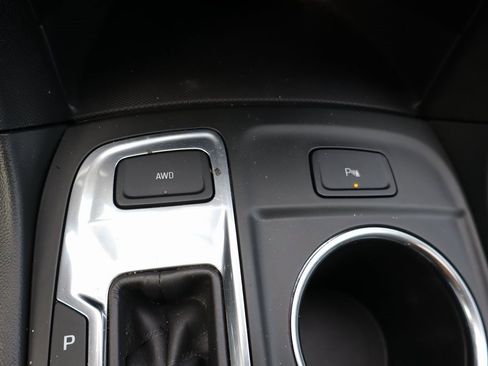 Used 2022 Chevrolet Equinox LT image 10