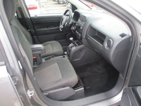 Used 2012 Jeep Compass Latitude image 7