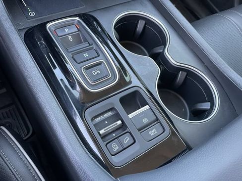 Certified 2024 Honda Pilot Elite image 22