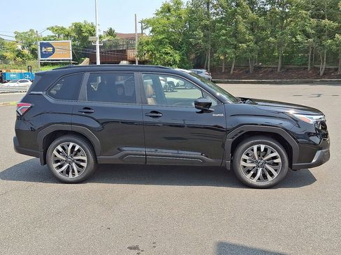 New 2025 Subaru Forester Touring image 10