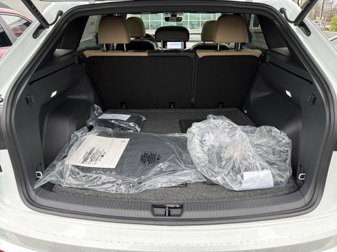 New 2026 Volkswagen Atlas Cross Sport SE AWD/4WD image 28