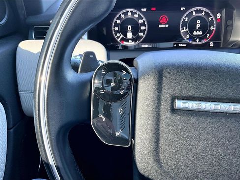 Used 2020 Land Rover Discovery Sport SE R-Dynamic image 16