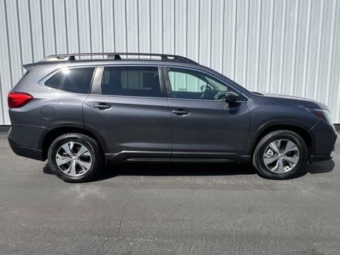 Used 2024 Subaru Ascent Premium w/ Convenience Package image 7