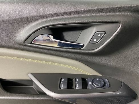 Certified 2025 Chevrolet Trax ACTIV w/ Driver Confidence Package FWD image 14