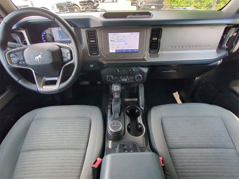 Used 2022 Ford Bronco Outer Banks image 15