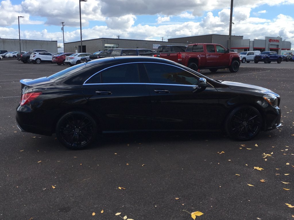 Used 2018 Mercedes-Benz CLA 250 4MATIC image 8