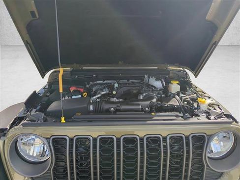 New 2026 Jeep Gladiator Sport AWD/4WD image 15
