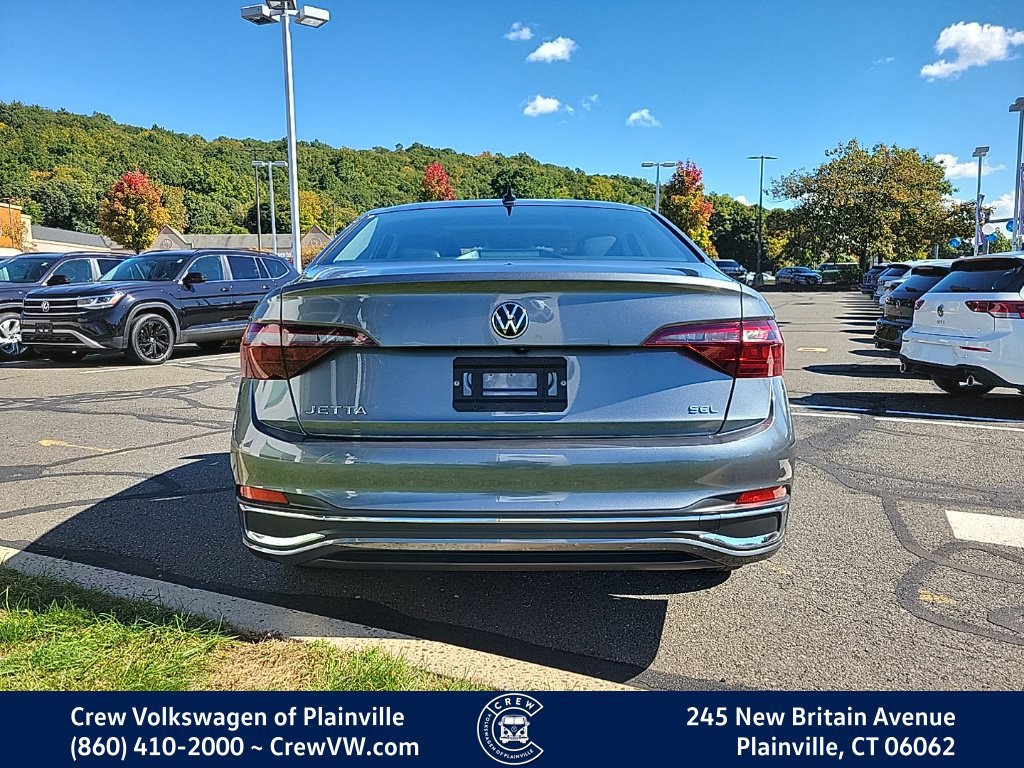 Certified 2024 Volkswagen Jetta SEL FWD image 29