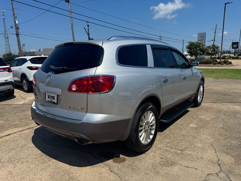 Used 2011 Buick Enclave CX image 5